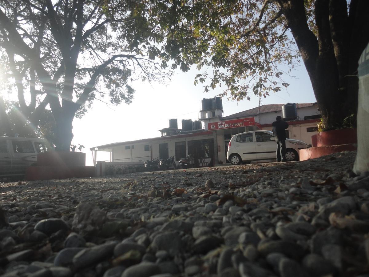 Hotel Walnut Grove Mussoorie Bagian luar foto